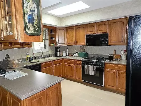 335 Seffner S, Marion, OH 43302 photo 9