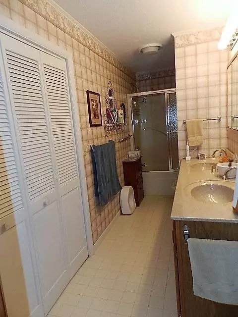 335 Seffner S, Marion, OH 43302 photo 4