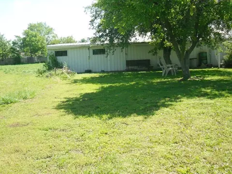 1076 Bennett St, Marion, OH 43302 photo 4