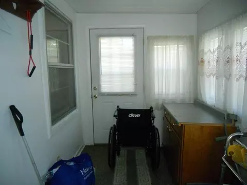 1076 Bennett St, Marion, OH 43302 photo 11