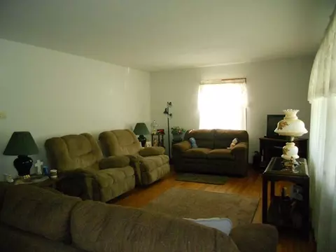 1076 Bennett St, Marion, OH 43302 photo 6