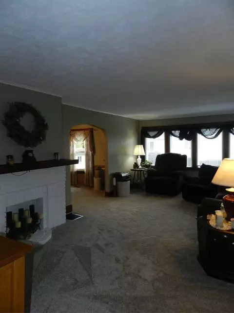 495 Forest St, Marion, OH 43302 photo 2