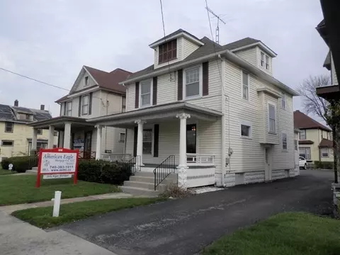 606 Center St E, Marion, OH 43302 photo 4