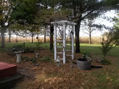 4987 Gearhiser Rd, Waldo, OH 43356 photo 2