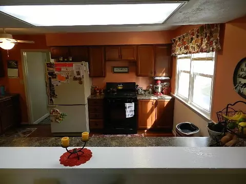 393 Madison Ave, Marion, OH 43302 photo 17