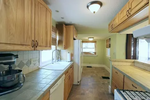 185 Boone Ave, Marion, OH 43302 photo 8