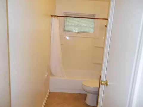 671 E Farming, Marion, OH 43302 photo 2