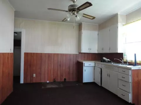 295 Willow St, Marion, OH 43302 photo 2