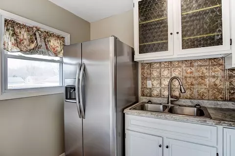 2447 Capaldi Dr, Marion, OH 43302 photo 8