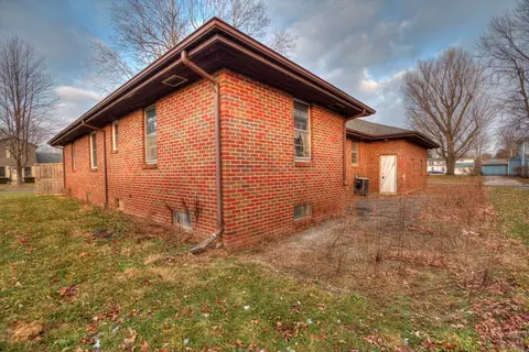 325 E Bigelow St, Upper Sandusky, OH 43351 photo 3