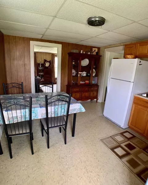 657 Universal Ave, Marion, OH 43302 photo 2
