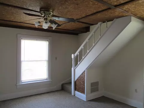 455 E Mark, Marion, OH 43302 photo 2
