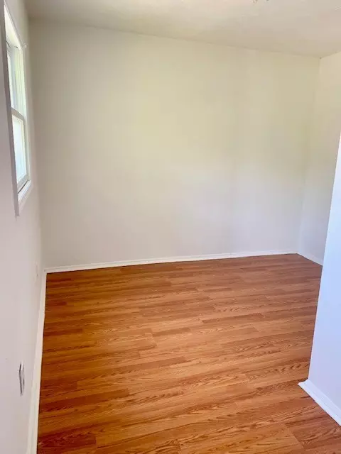 676 E Mark St, Marion, OH 43302 photo 6