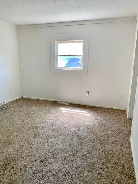 676 E Mark St, Marion, OH 43302 photo 7
