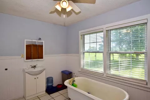 4954 Saint James Rd, Waldo, OH 43356 photo 9