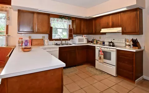1797 Rustic Way, Marion, OH 43302 photo 11