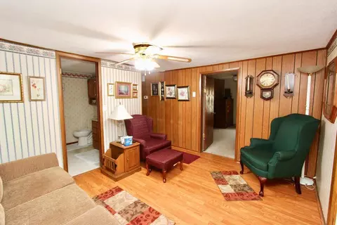 976 Van Atta, Marion, OH 43302 photo 4