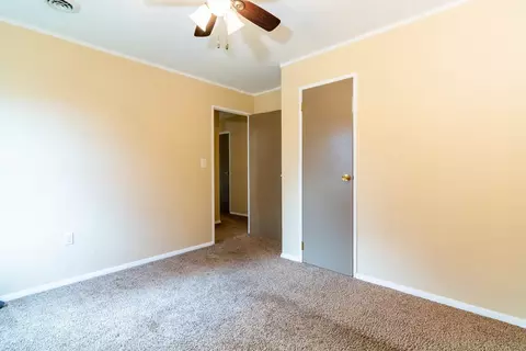 817 Vancouver, Marion, OH 43302 photo 10