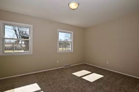 986 Normandy Cir, Marion, OH 43302 photo 3