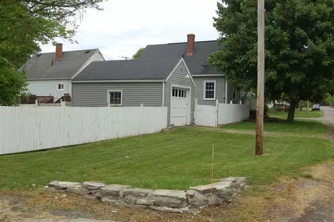 175 N Johnson St, Marion, OH 43302 photo 3