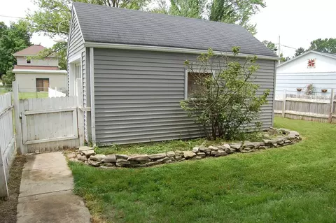 175 N Johnson St, Marion, OH 43302 photo 5