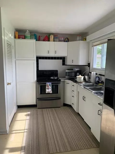 217 Dennis Ave, Marion, OH 43302 photo 2