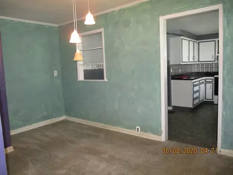 208 Johnson St, Marion, OH 43302 photo 9