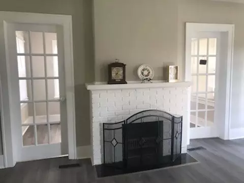 239 E Walnut St, Marion, OH 43302 photo 5