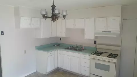577 Uncapher Ave, Marion, OH 43302 photo 2