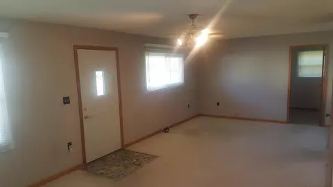 577 Uncapher Ave, Marion, OH 43302 photo 5