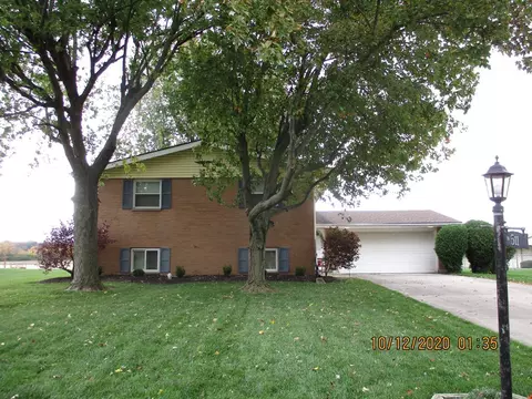 511 Edgefield Dr, Marion, OH 43302 photo 2