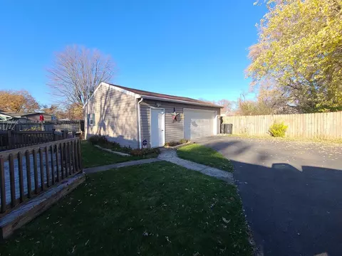 898 Daffodil Dr, Marion, OH 43302 photo 3