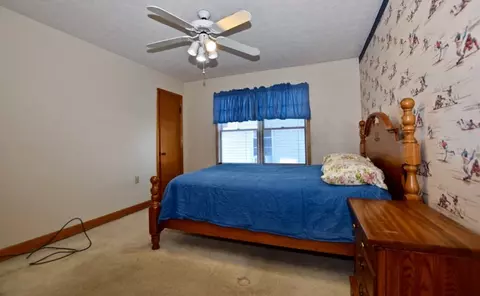 1070 E Center St, Marion, OH 43302 photo 6