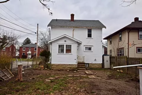 475 Oak St, Marion, OH 43302 photo 2