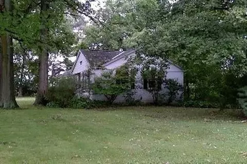 1362 E Barks Rd, Marion, OH 43302 photo 1