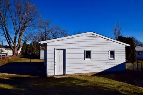 832 Central Dr, Marion, OH 43302 photo 4