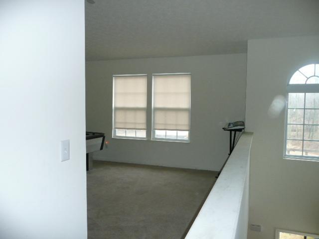 310 Haystack Ave, Pataskala, OH 43062 photo 2