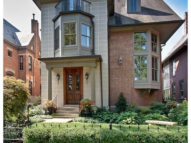 111 E Deshler Ave, Columbus, OH 43206 photo 1