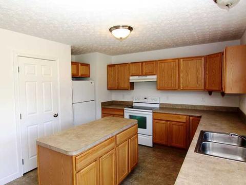 1018 Vanwert Loop, Blacklick, OH 43004 photo 2