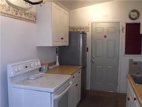 409 Ruth Ave, Circleville, OH 43113 photo 4
