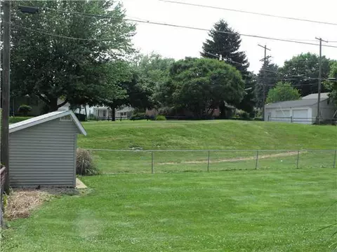 409 Ruth Ave, Circleville, OH 43113 photo 8