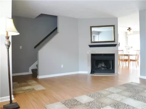 4939 Dublin Fls, Columbus, OH 43221 photo 6