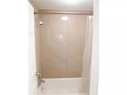 4939 Dublin Fls, Columbus, OH 43221 photo 15