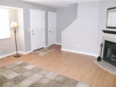 4939 Dublin Fls, Columbus, OH 43221 photo 3