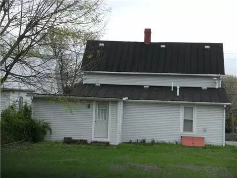639 E Mound St, Circleville, OH 43113 photo 2