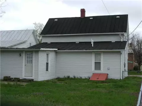 639 E Mound St, Circleville, OH 43113 photo 3