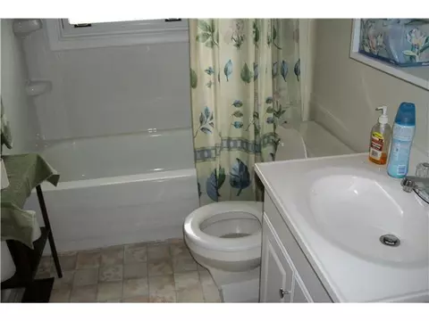 684 E Mound St, Circleville, OH 43113 photo 7