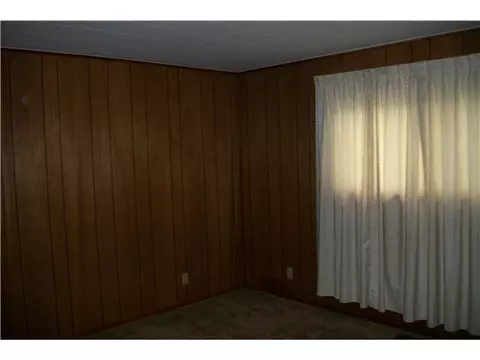 684 E Mound St, Circleville, OH 43113 photo 8