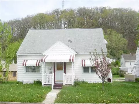 1286 3rd St, Logan, OH 43138 photo 1