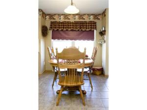 101 Cherry Tree Ct, Delaware, OH 43015 photo 6